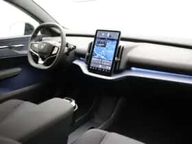Volvo EX30 thumbnail 2