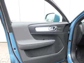 Volvo XC40 thumbnail 18