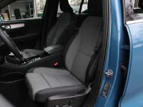Volvo XC40 thumbnail 4