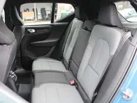 Volvo XC40 thumbnail 6