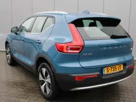 Volvo XC40 thumbnail 7