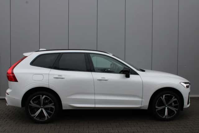 Volvo XC60 (2025) thumbnail 3