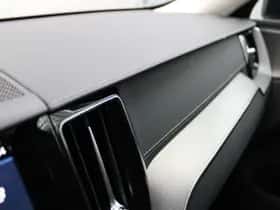 Volvo XC60 (2025) thumbnail 30