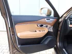 Volvo XC90 thumbnail 24