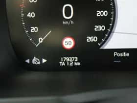 Volvo XC90 thumbnail 30