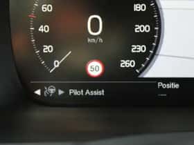 Volvo XC90 thumbnail 32