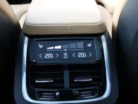 Volvo XC90 thumbnail 44