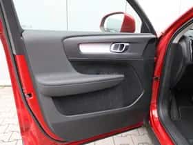 Volvo XC40 thumbnail 19