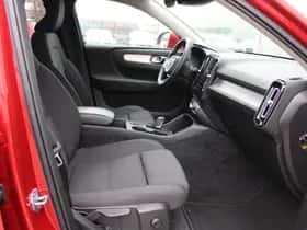 Volvo XC40 thumbnail 33