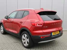 Volvo XC40 thumbnail 10