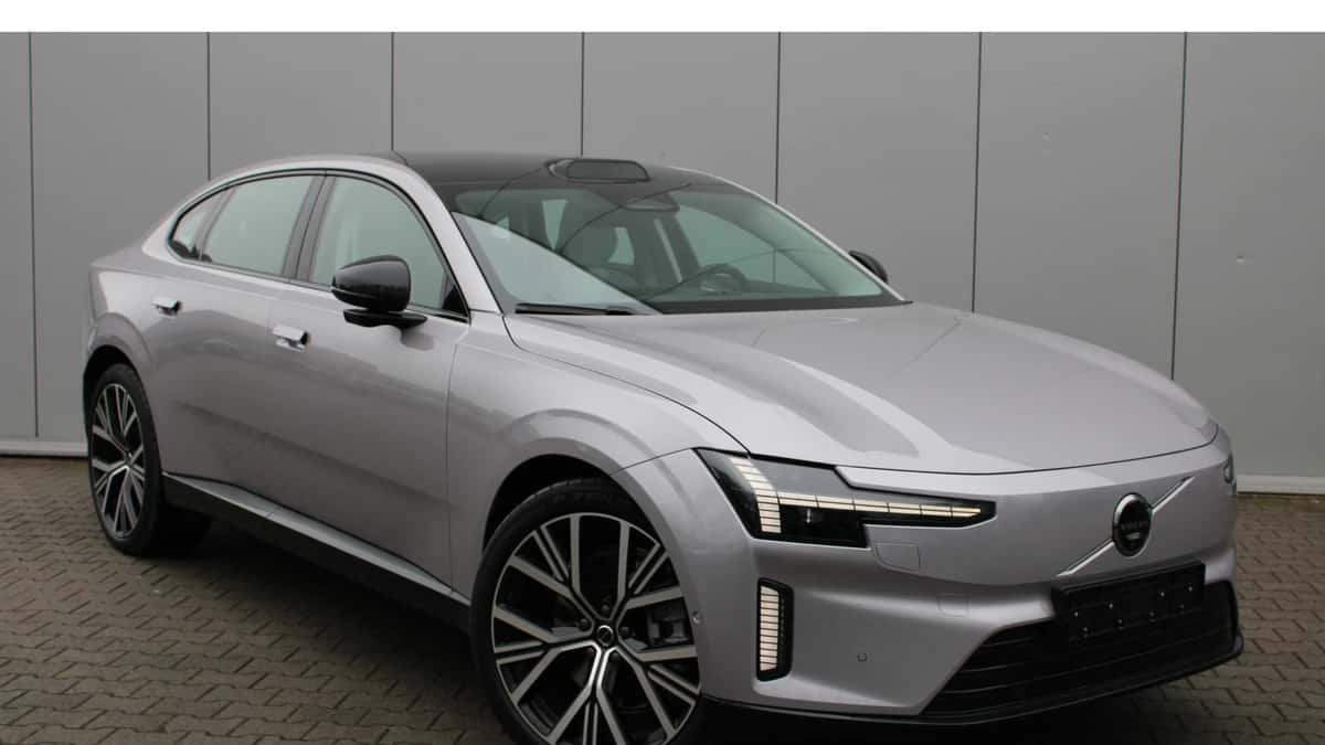 Volvo ES90 (2026) — foto 1