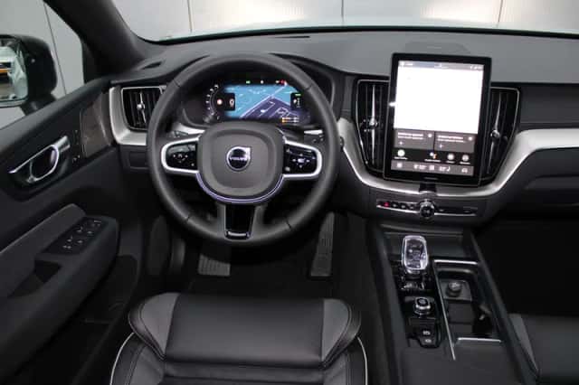 Volvo XC60 (2026) thumbnail 2