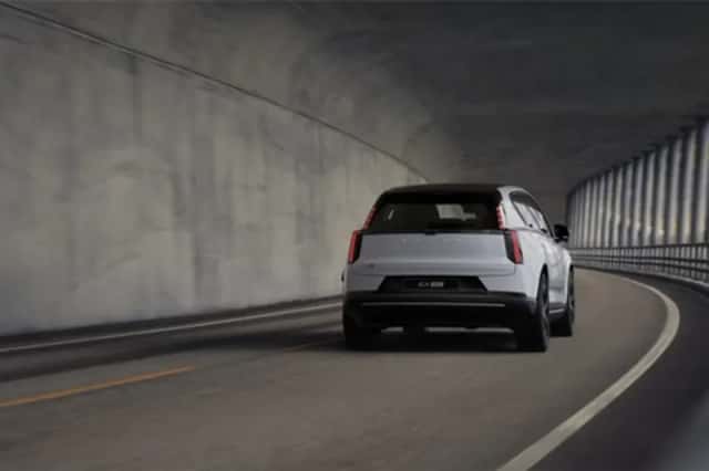Volvo EX60 (2026) thumbnail 2