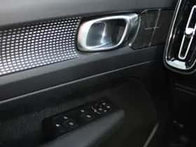 Volvo XC40 (2020) thumbnail 18