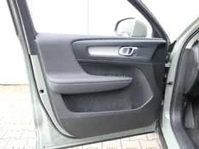 Volvo XC40 thumbnail 15
