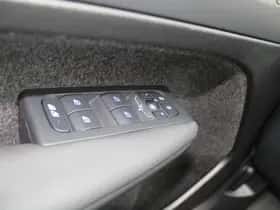 Volvo XC40 thumbnail 16