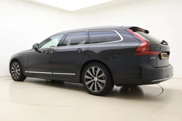 Volvo V90 (2021) thumbnail 3