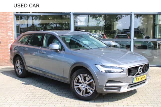 Volvo V90 (2017) thumbnail 1