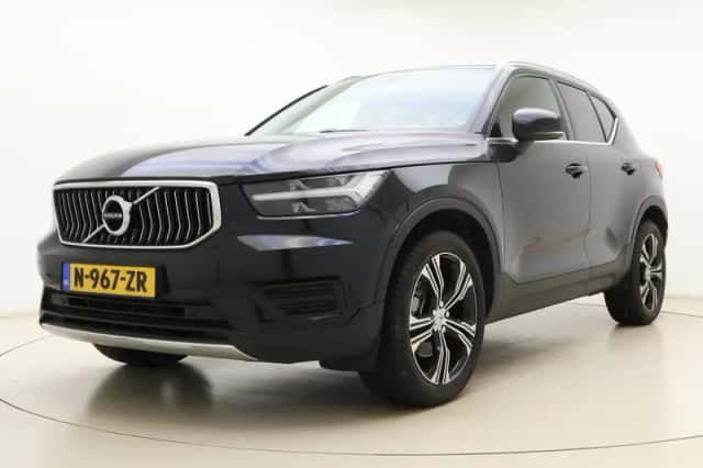 Volvo XC40 (2022) thumbnail 5