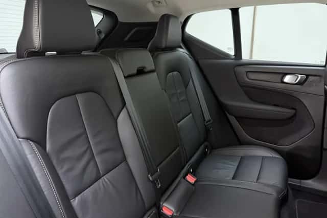 Volvo XC40 (2022) thumbnail 6