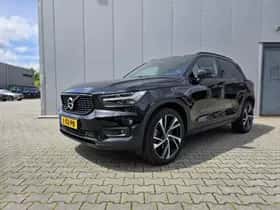 Volvo XC40 (2021) thumbnail 2