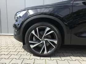 Volvo XC40 (2021) thumbnail 5