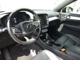 Volvo XC40 (2021) thumbnail 8