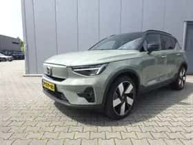 Volvo XC40 (2022) thumbnail 2