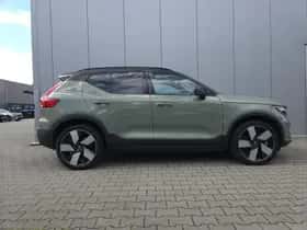 Volvo XC40 (2022) thumbnail 4