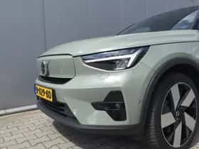 Volvo XC40 (2022) thumbnail 5