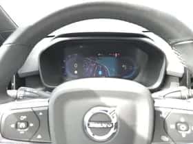 Volvo XC40 (2022) thumbnail 7