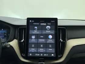 Volvo XC60 (2025) thumbnail 32