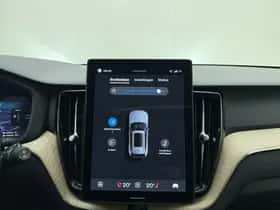 Volvo XC60 (2025) thumbnail 38