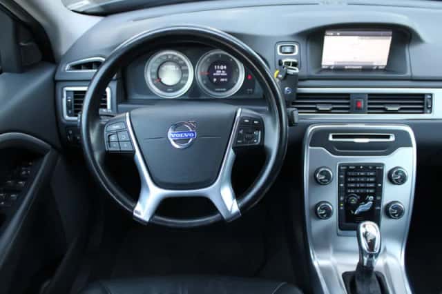 Volvo V70 (2013) thumbnail 2