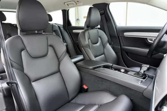 Volvo V90 (2018) thumbnail 4