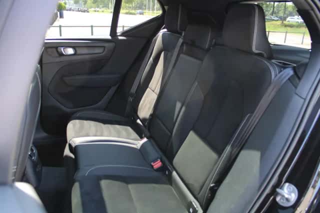 Volvo XC40 (2022) thumbnail 6