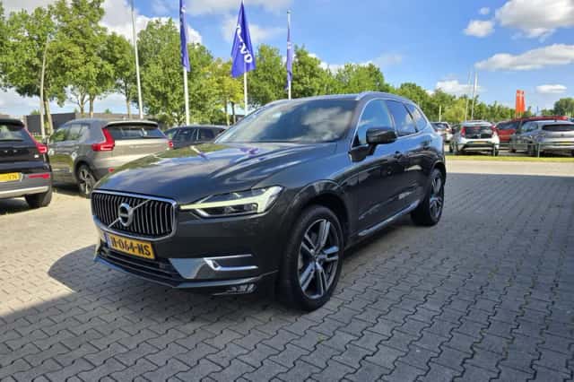 Volvo XC60 (2018) thumbnail 4