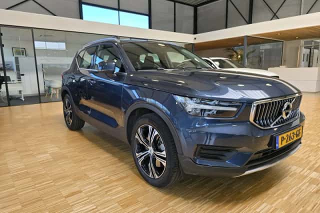 Volvo XC40 (2022) thumbnail 6