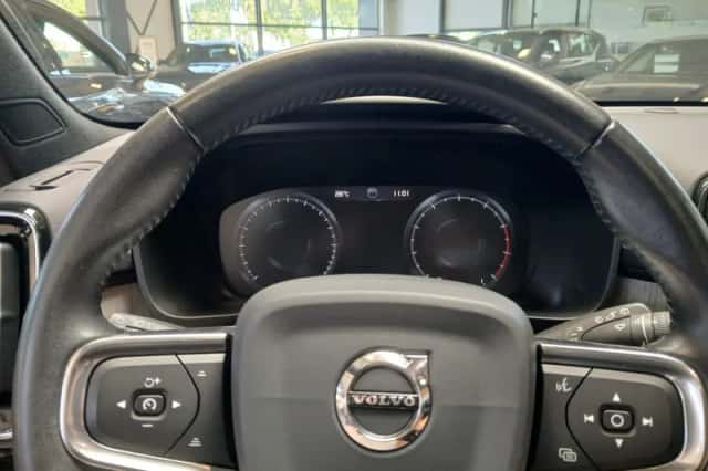 Volvo XC40 (2019) thumbnail 6