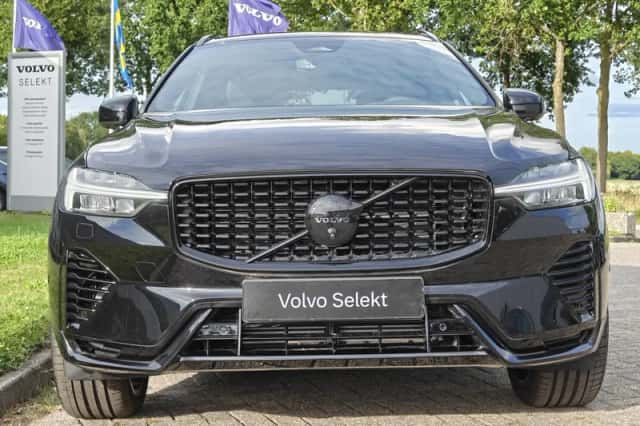 Volvo XC60 (2025) thumbnail 2