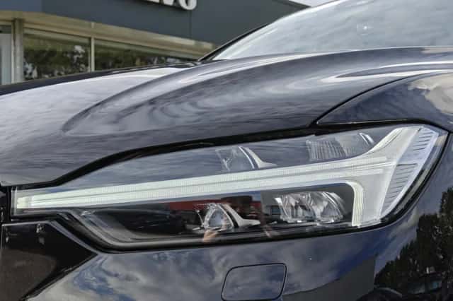 Volvo XC60 (2025) thumbnail 3