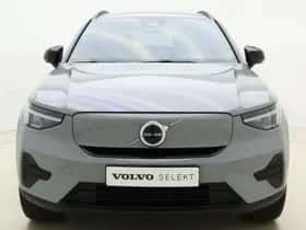 Volvo EX40 thumbnail 3
