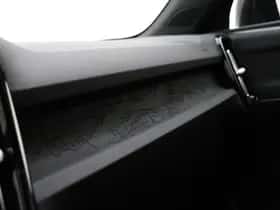 Volvo EX40 thumbnail 32