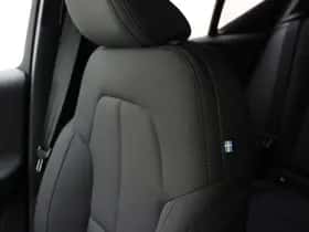 Volvo EX40 thumbnail 33