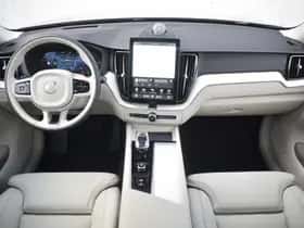 Volvo XC60 thumbnail 2