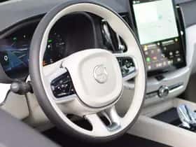 Volvo XC60 thumbnail 25