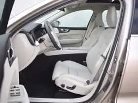Volvo XC60 thumbnail 4