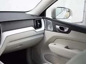 Volvo XC60 thumbnail 40