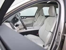 Volvo XC60 thumbnail 5
