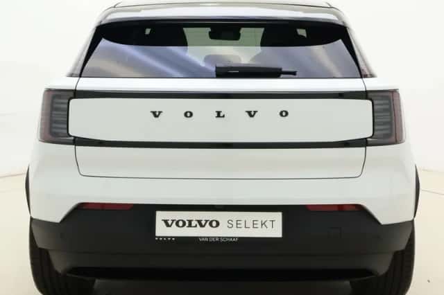 Volvo EX30 (2026) thumbnail 5